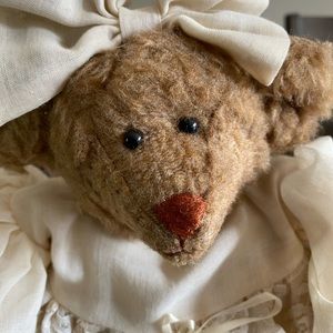 Adorable stuffed bear 💕